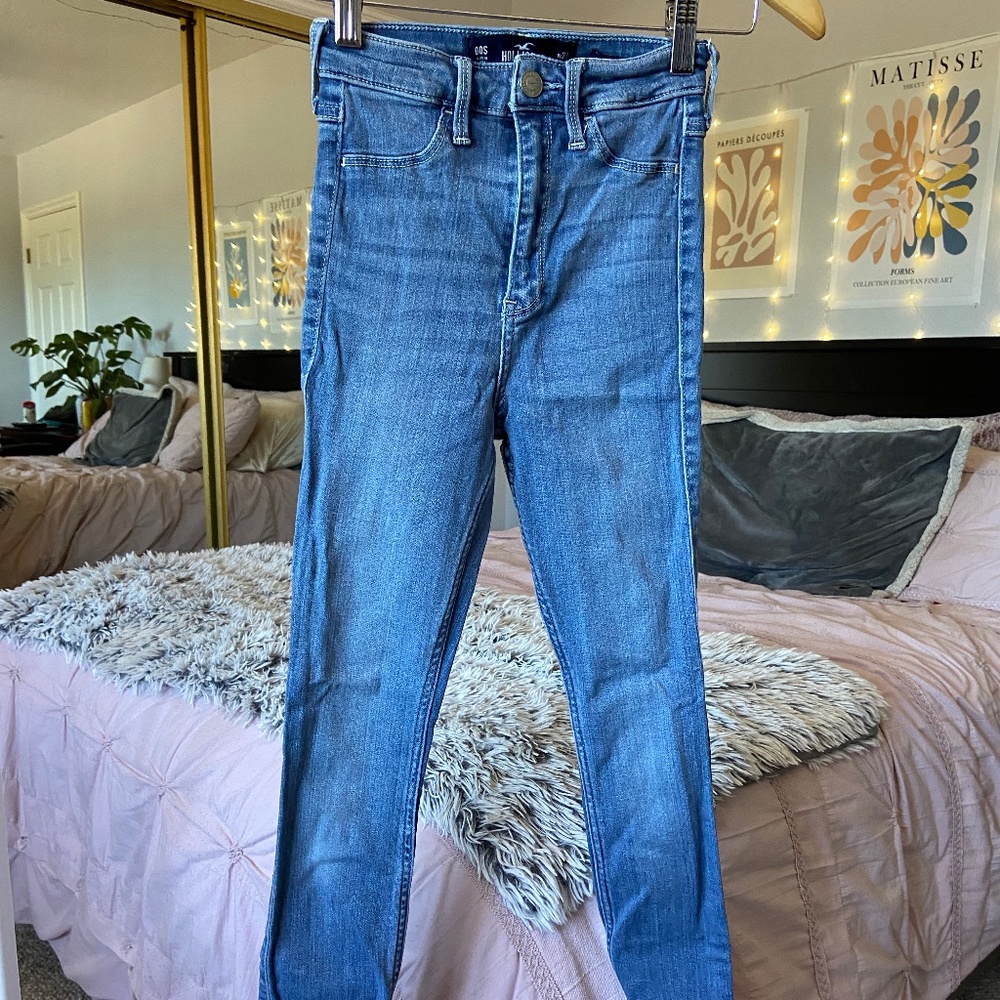 Hollister Light blue skinny jeans ultra high-rise jean leggings advanced stretch